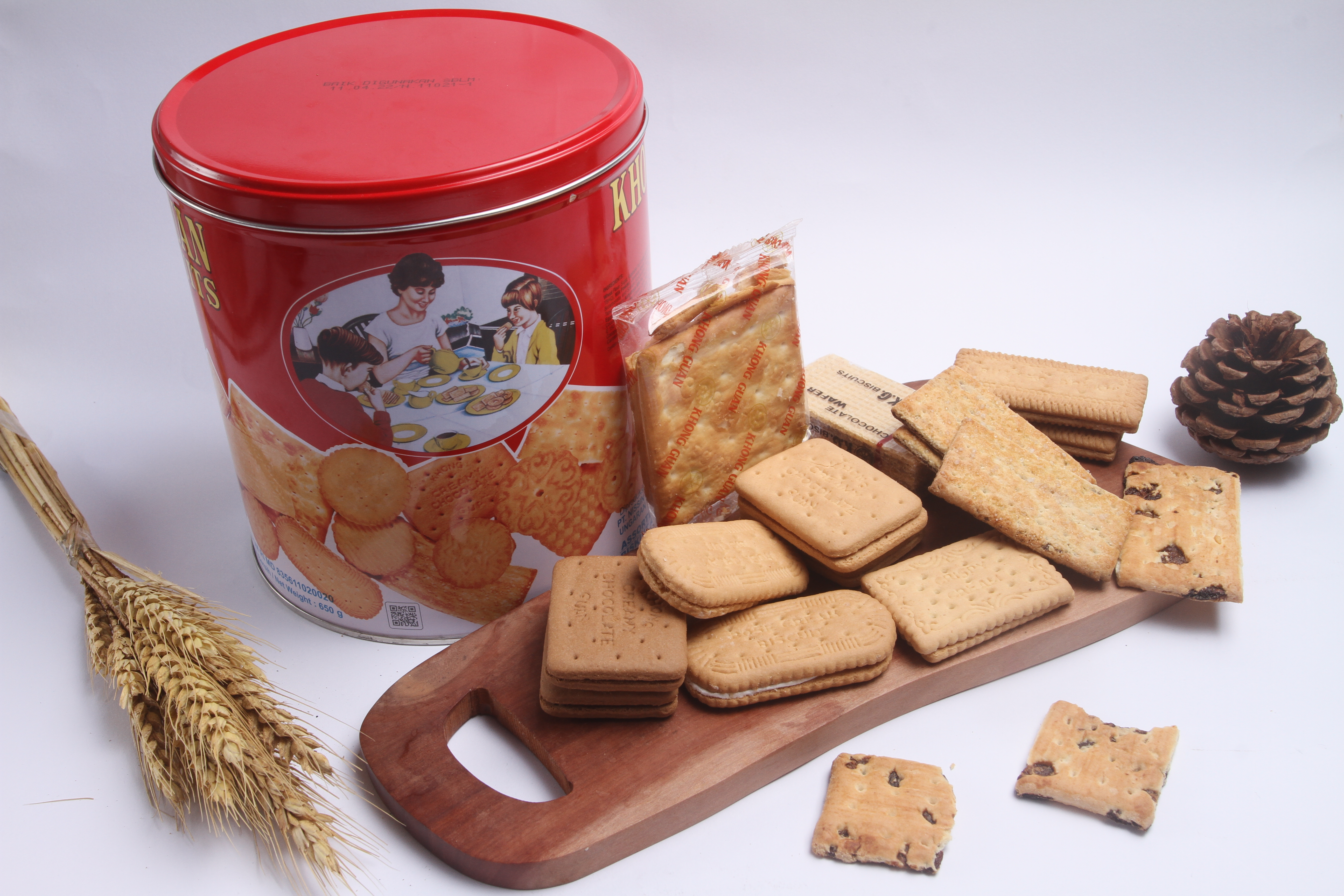 Khong Guan Celebrates Holiday with Happiness Sharing Program