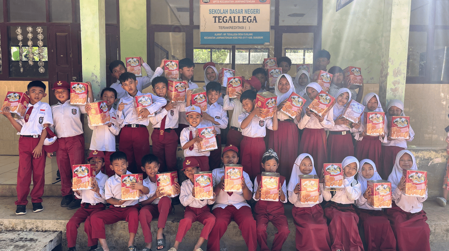 Khong Guan Peduli Apresiasi Semangat dan Kreativitas Tim Drum Band SDN Tegalega